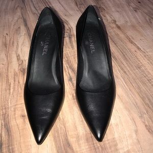 CHANEL HEELS!